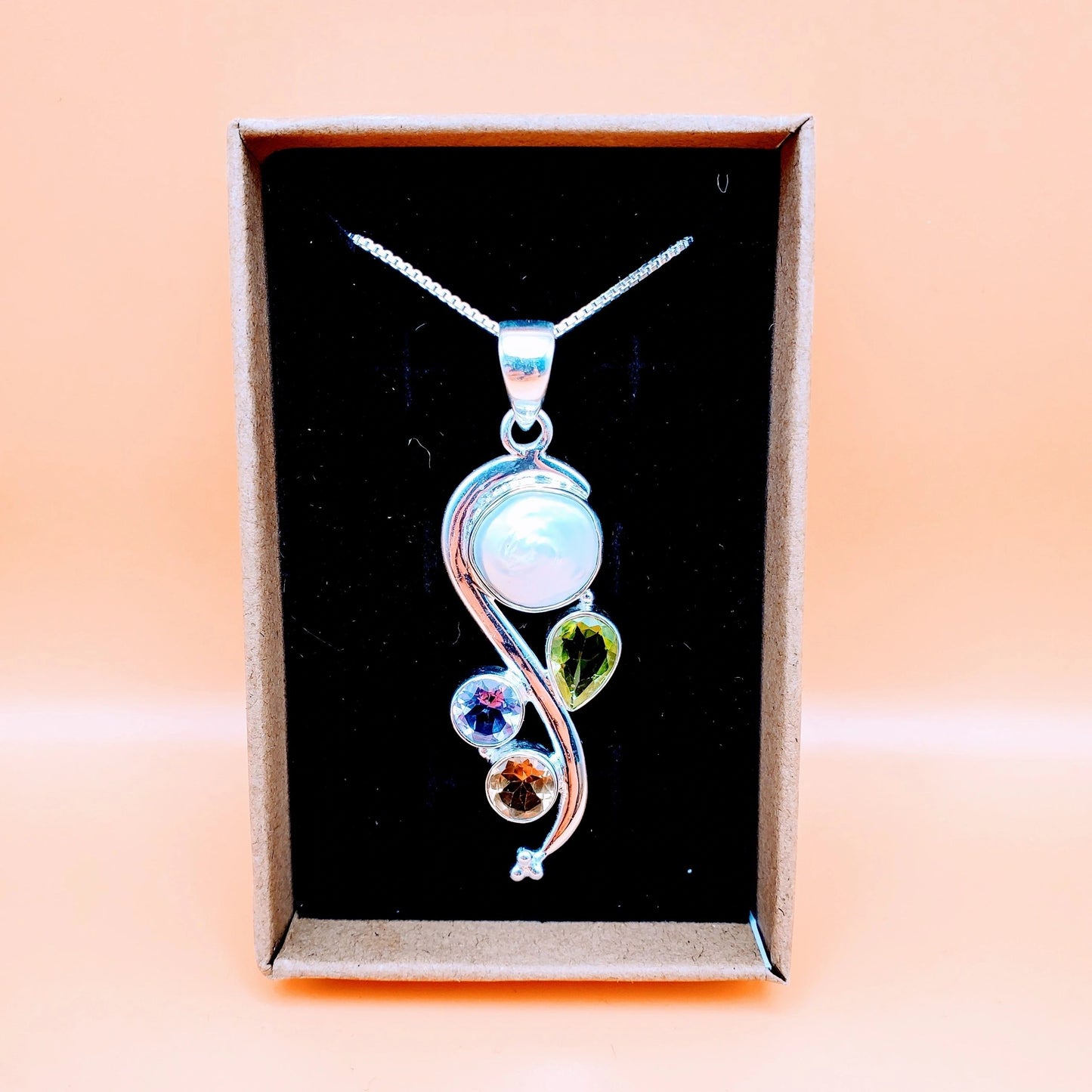 "Pearly" | Mother of Pearl Necklace with Peridot, Amethyst, Citrine | Concentration, Innocence, Purity