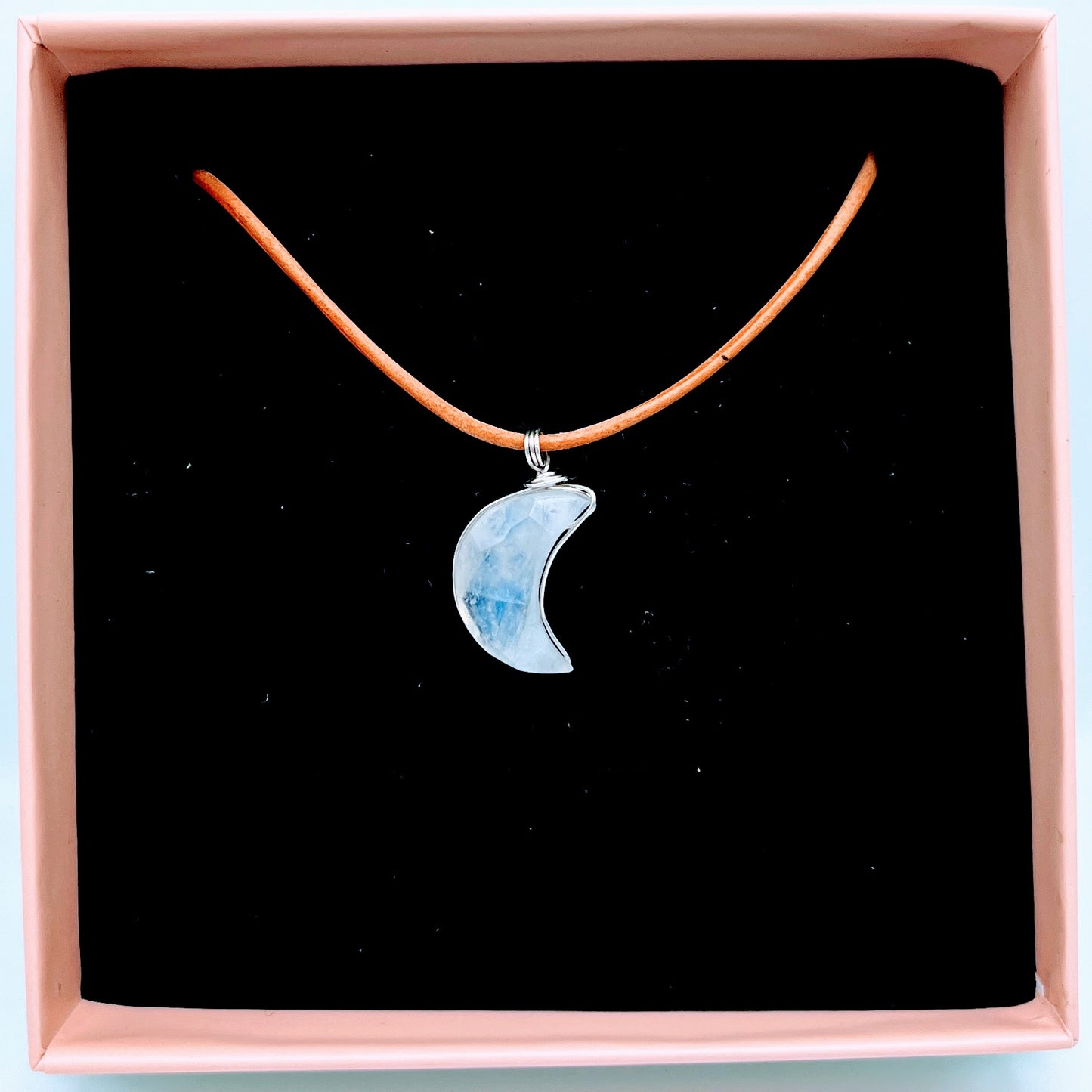 "Moon" | Moonstone necklace | Tenderness, openness, love