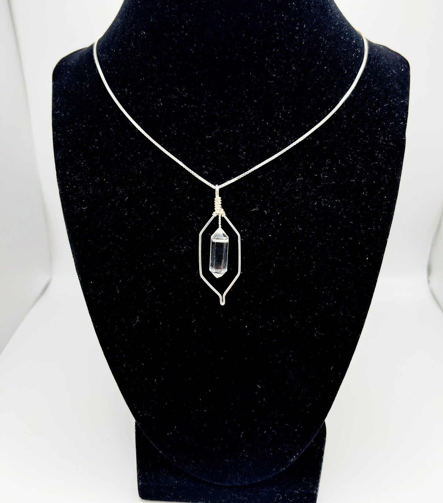 "Clarity" | Clear Quartz necklace | Manifestation, clarity, healing