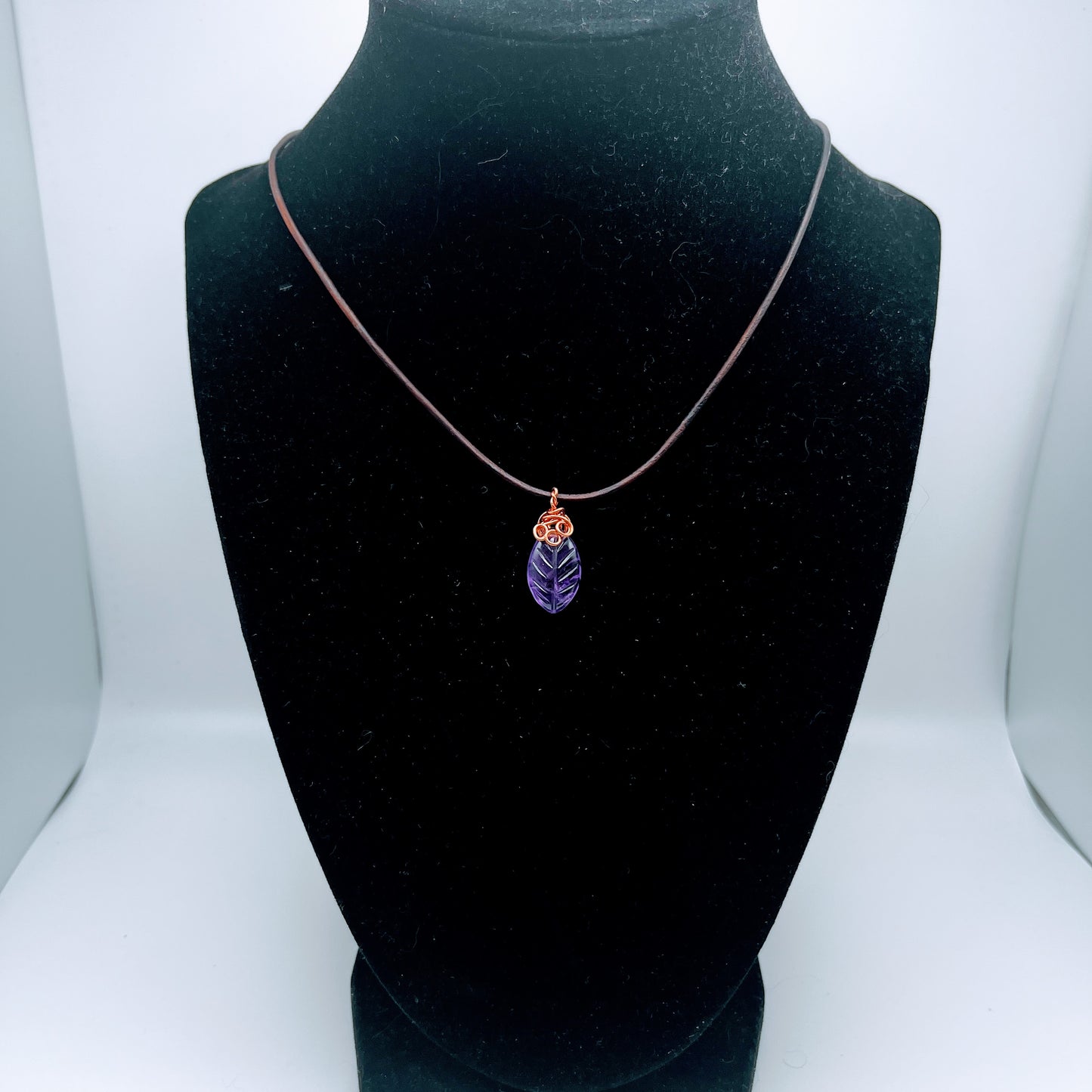 "Leaf" | Amethyst necklace | protection, awareness, healing