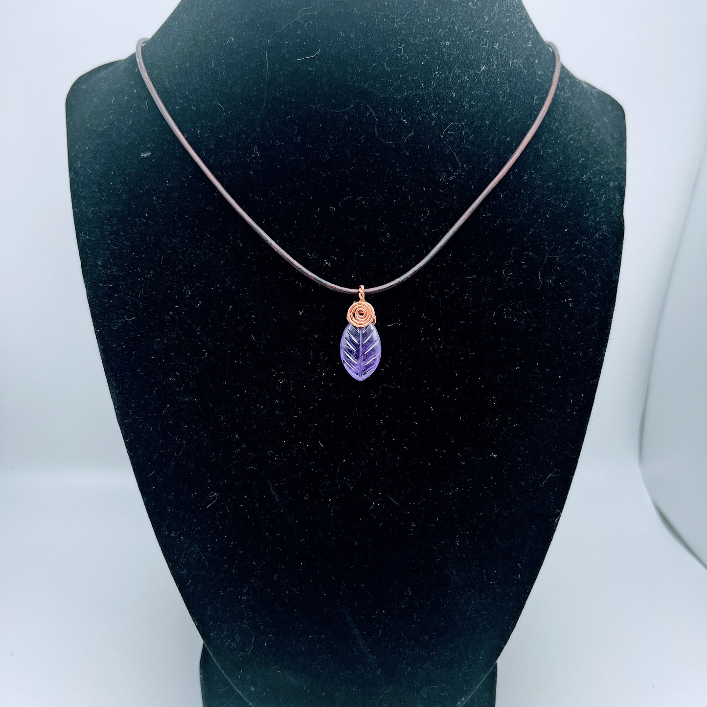 "Leaf" | Amethyst necklace | protection, awareness, healing