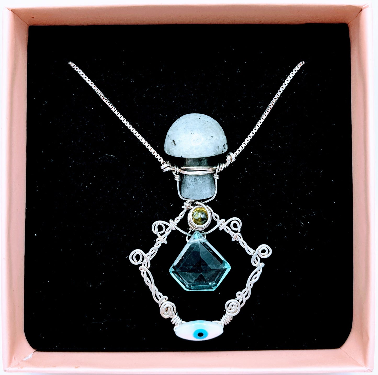 "Blue potion" | Labradorite, aquamarine, peridot necklace | magic, intuition, tranquility, growth