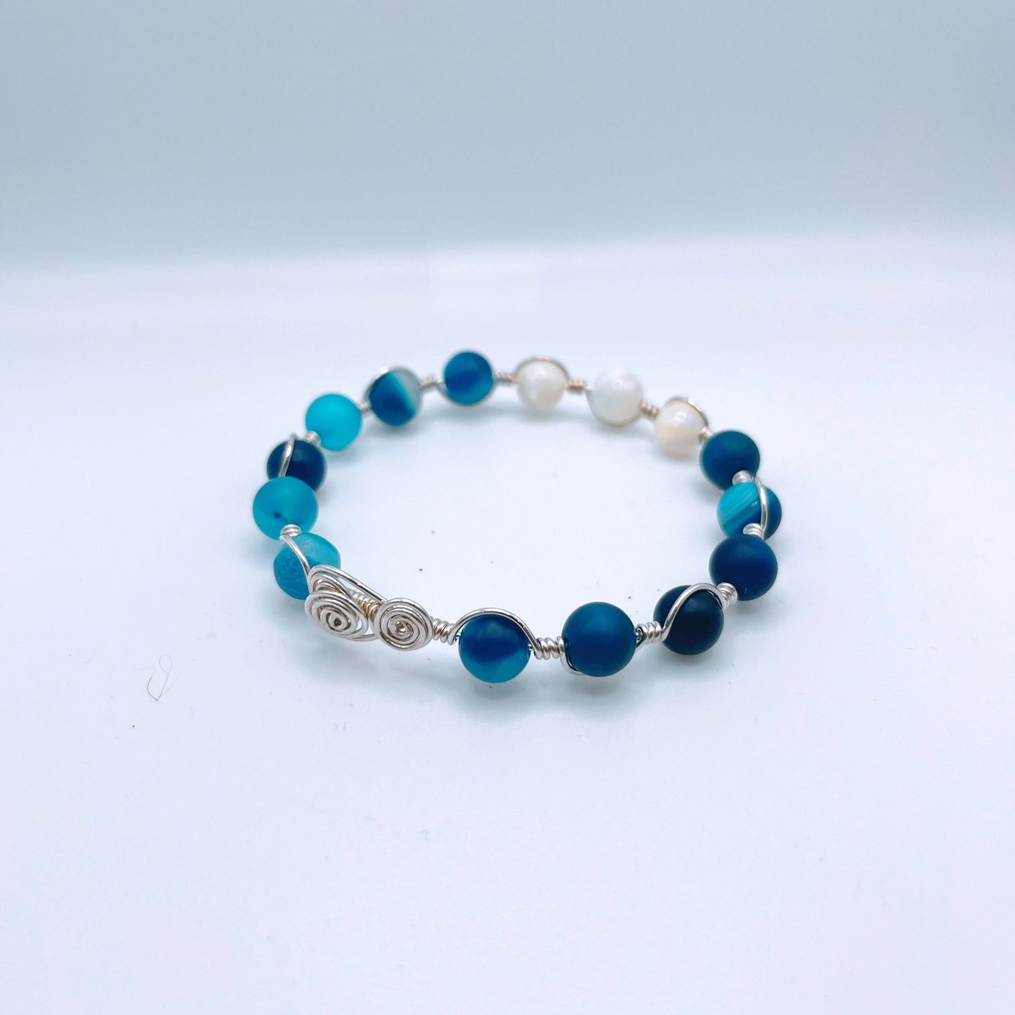 Blue Agate and Pearl Crystal bracelet | Regular size fits most wrists