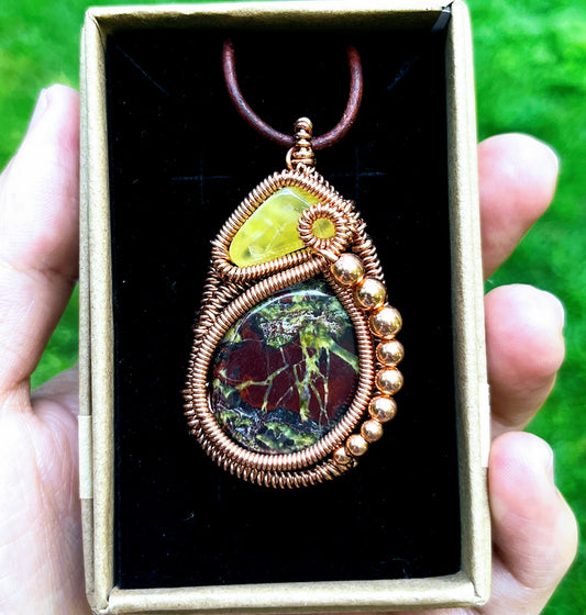 "Dragon" | Dragon's blood and prehnite necklace | Courage, action, truth, calm