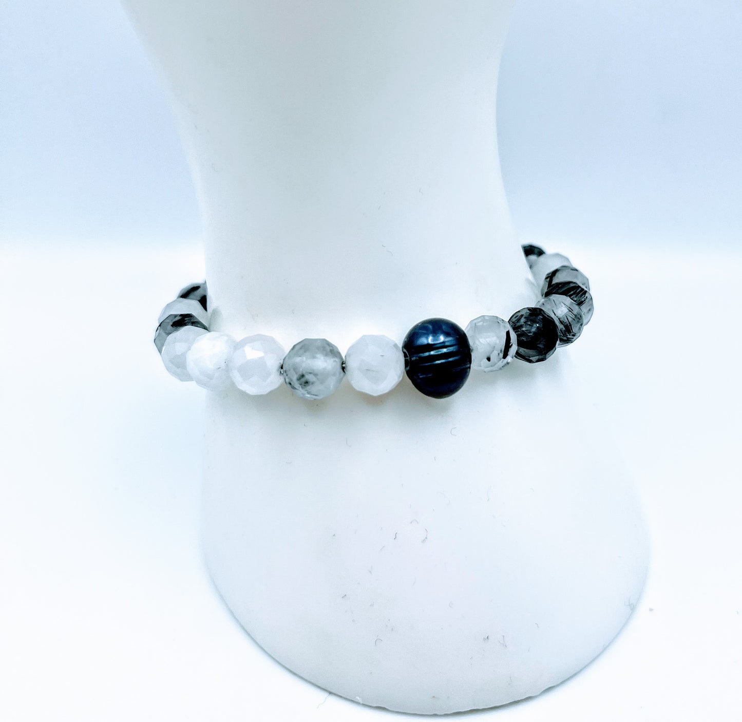 "Purity" | Tourmalinated quartz and black pearl bracelet (small) | Protection, balance, purity