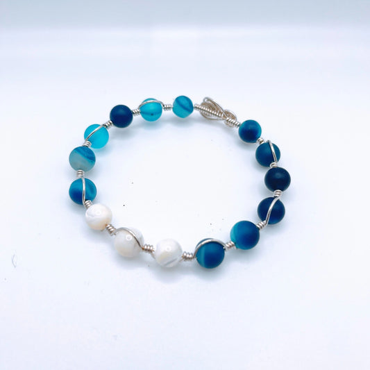 Blue Agate and Pearl Crystal bracelet | Regular size fits most wrists