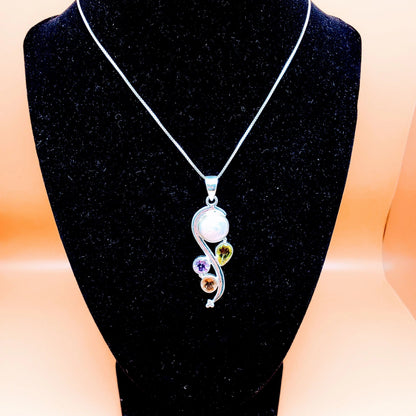 "Pearly" | Mother of Pearl Necklace with Peridot, Amethyst, Citrine | Concentration, Innocence, Purity